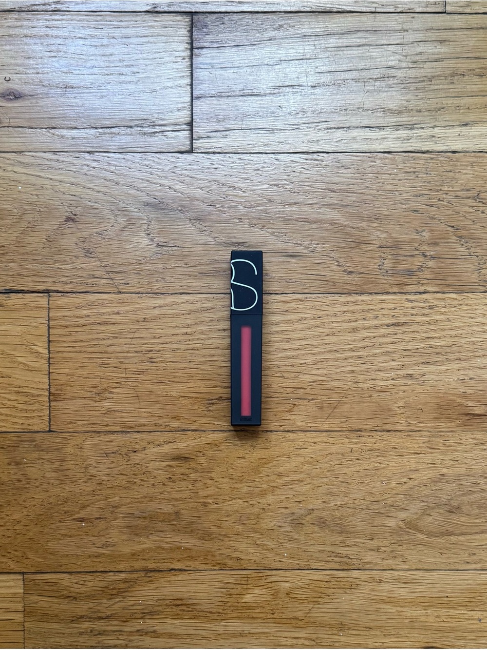NARS Cosmetics powermatte lip pigment, Explicit Red